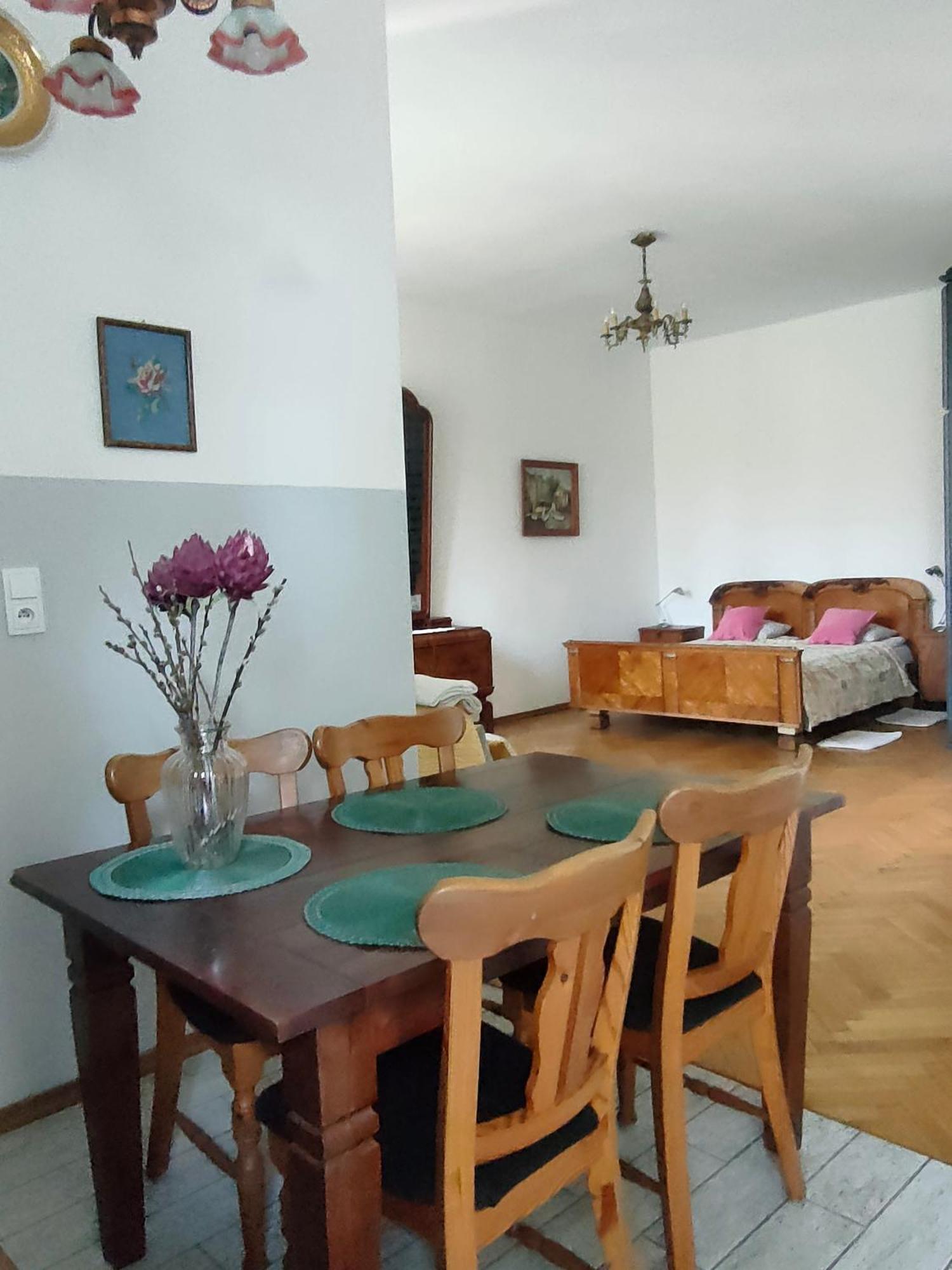 Nice Place Krasków Εξωτερικό φωτογραφία