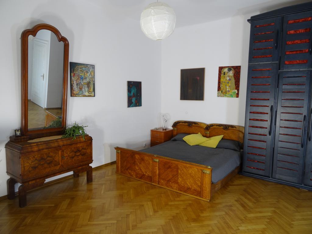 Nice Place Krasków Εξωτερικό φωτογραφία